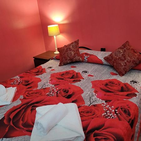 Relax On 247 Hostel Рим Екстериор снимка