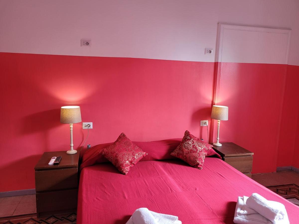Relax On 247 Hostel Рим Екстериор снимка