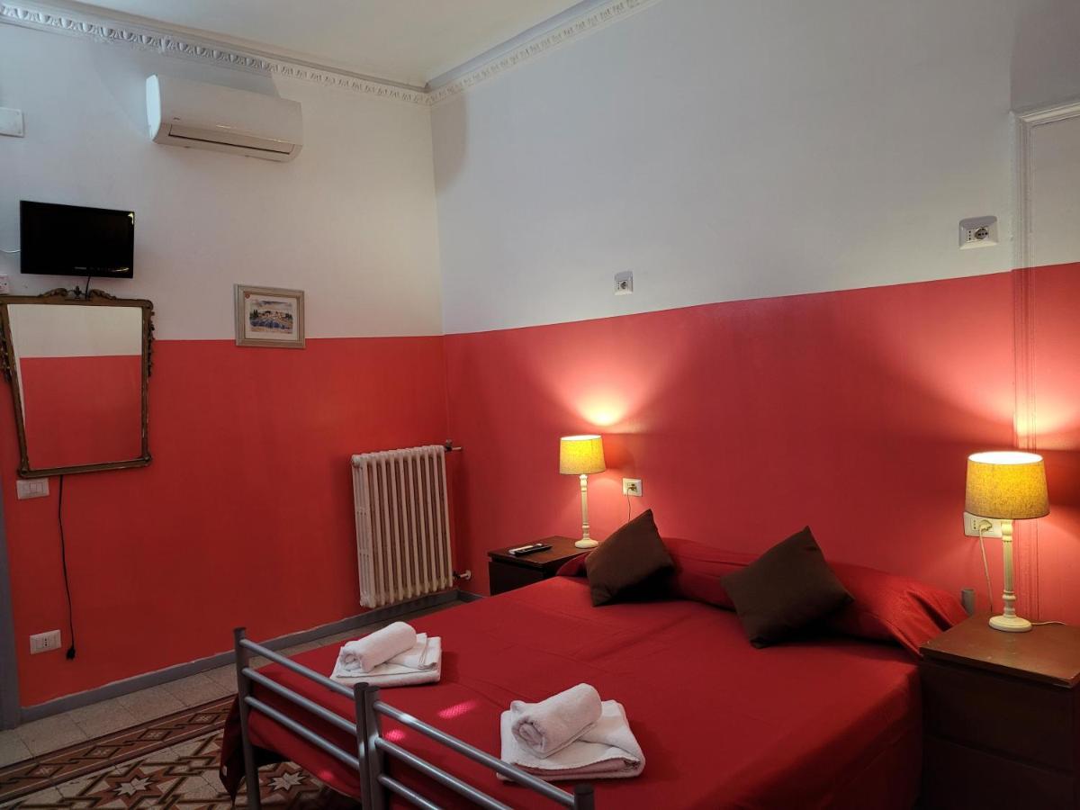 Relax On 247 Hostel Рим Екстериор снимка