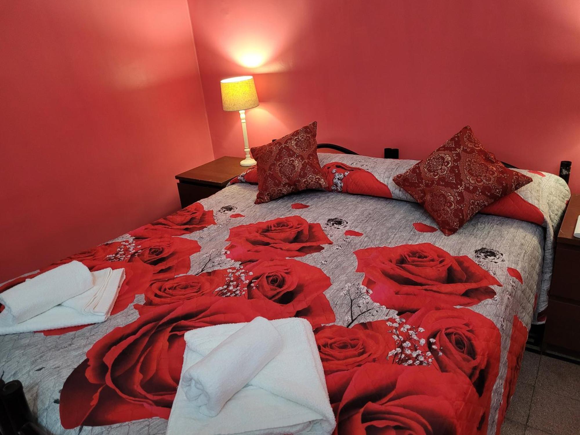 Relax On 247 Hostel Рим Екстериор снимка