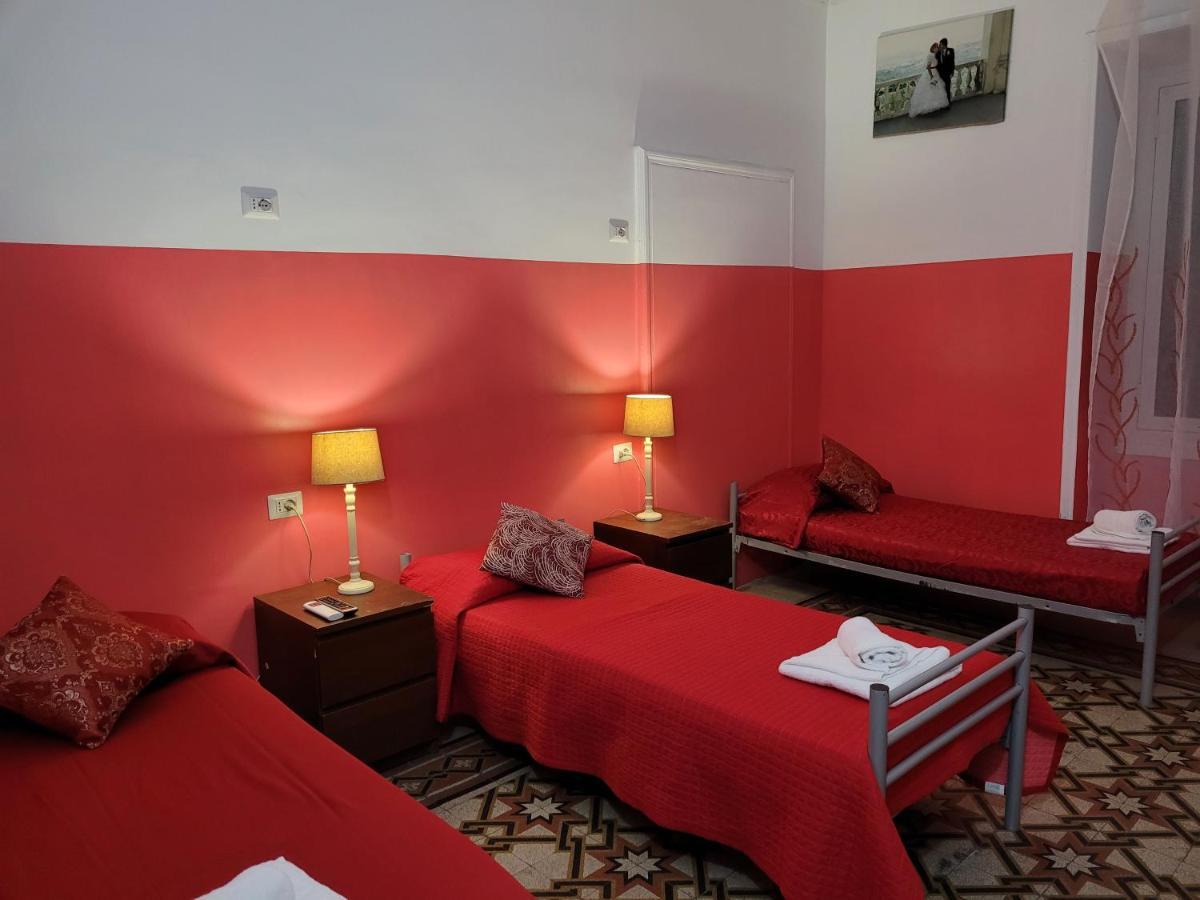 Relax On 247 Hostel Рим Екстериор снимка