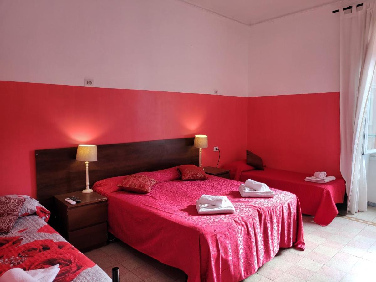 Relax On 247 Hostel Рим Екстериор снимка