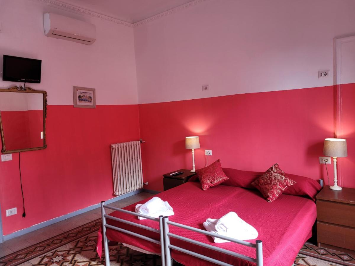 Relax On 247 Hostel Рим Екстериор снимка