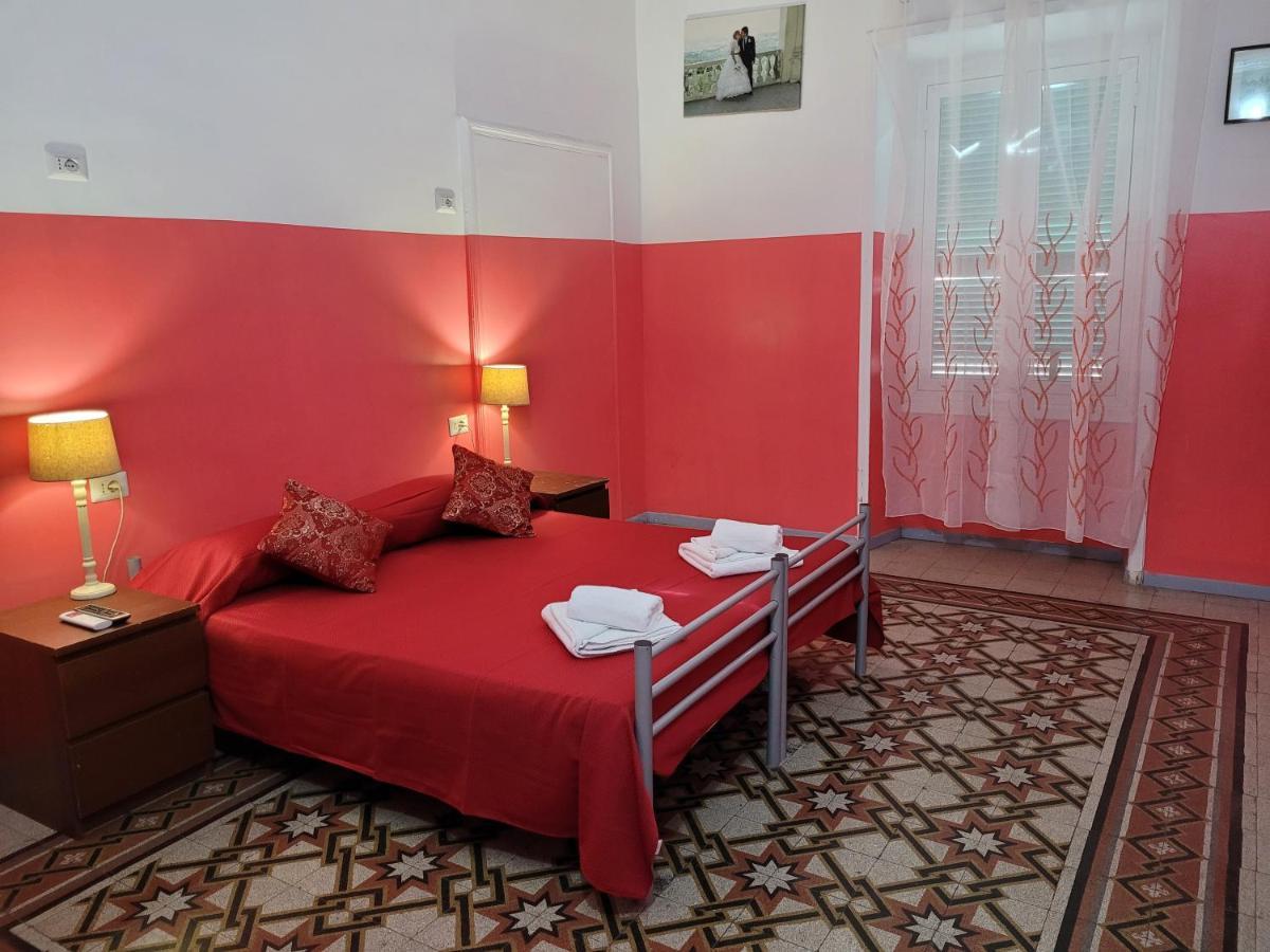 Relax On 247 Hostel Рим Екстериор снимка
