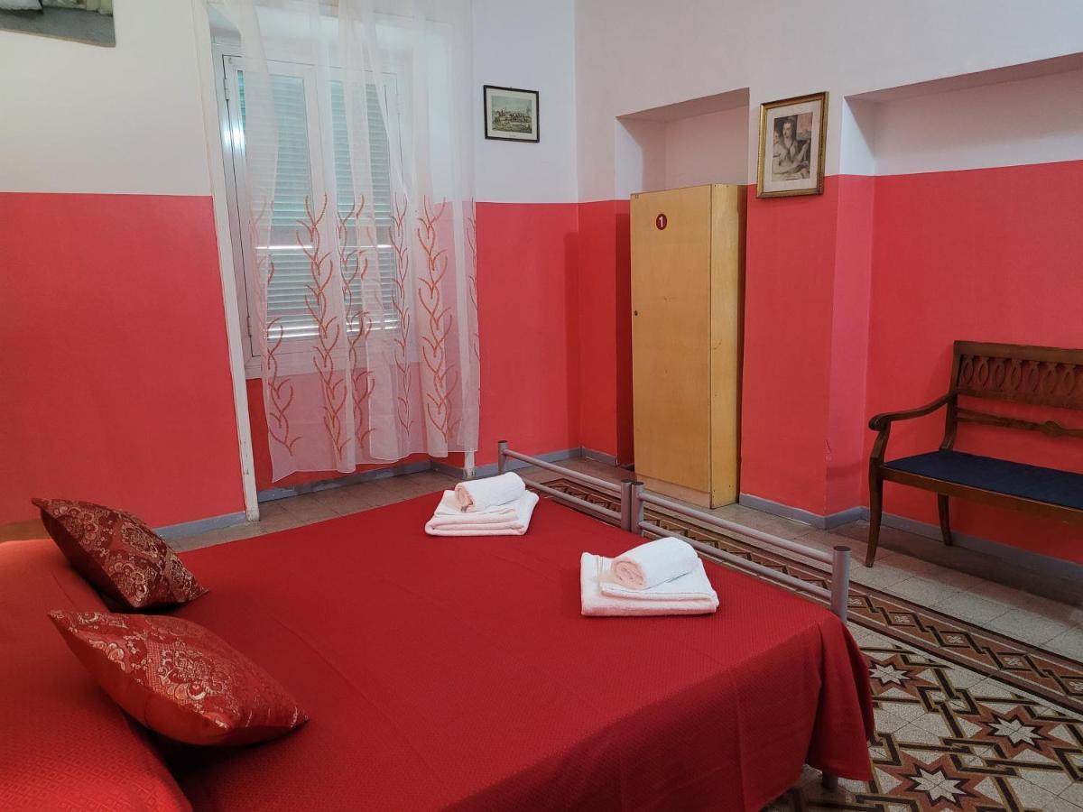 Relax On 247 Hostel Рим Екстериор снимка
