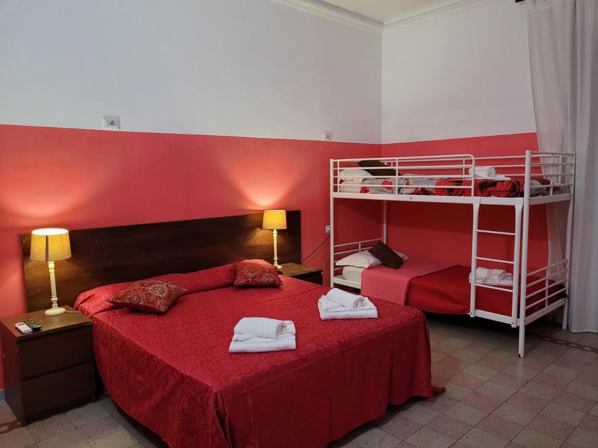 Relax On 247 Hostel Рим Екстериор снимка