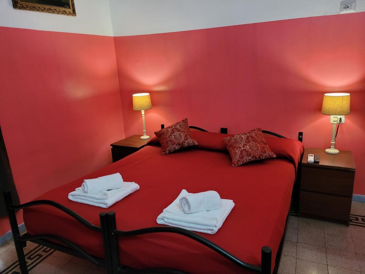 Relax On 247 Hostel Рим Екстериор снимка