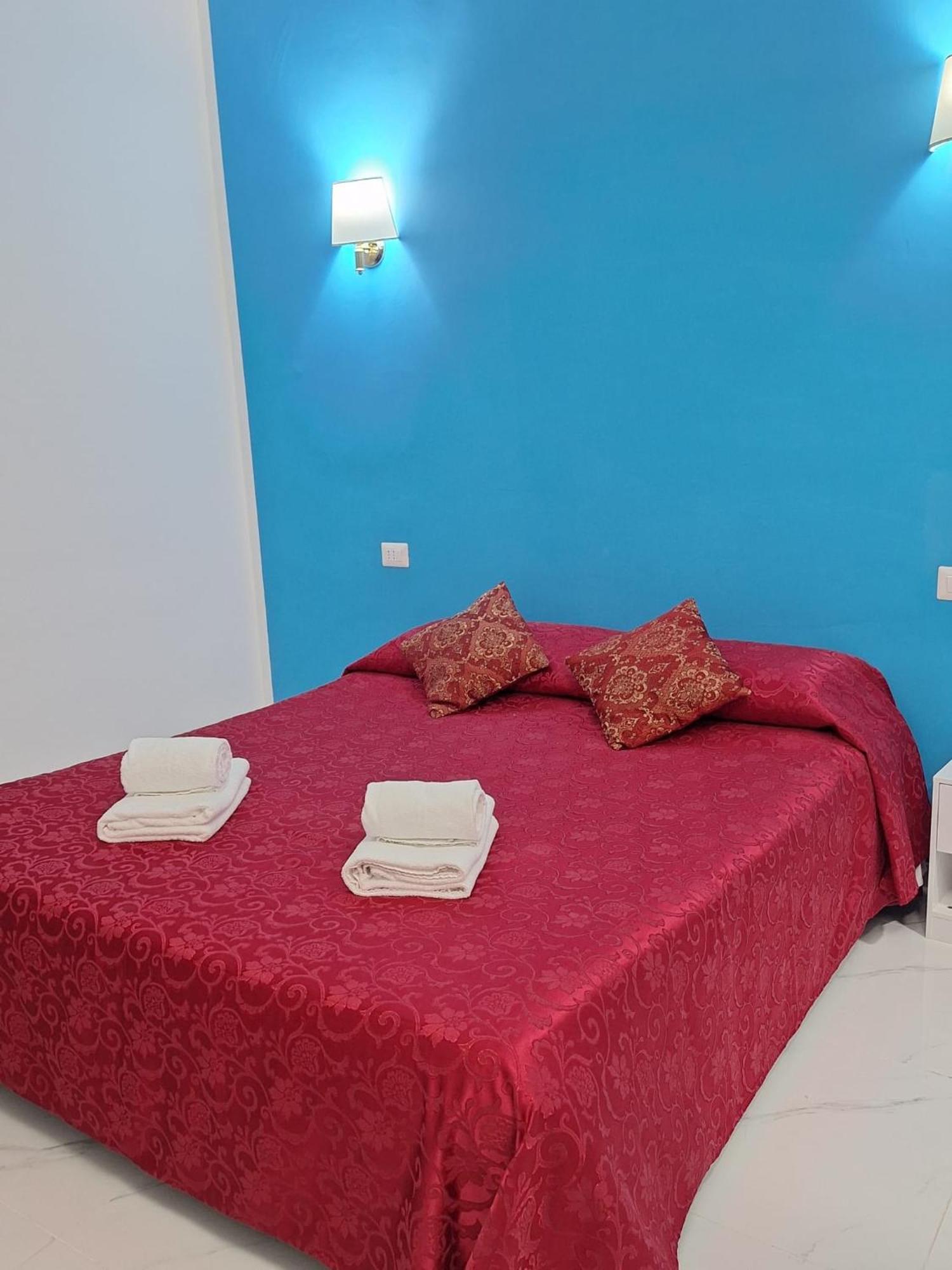 Relax On 247 Hostel Рим Екстериор снимка
